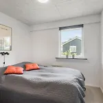 Σπίτι διακοπών In With Kitchen