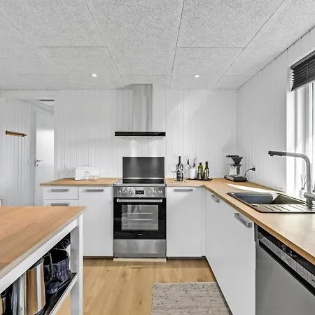 Semesterbostad In With Kitchen *
