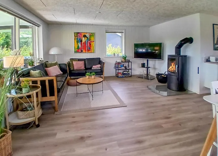 In With Kitchen Tarm